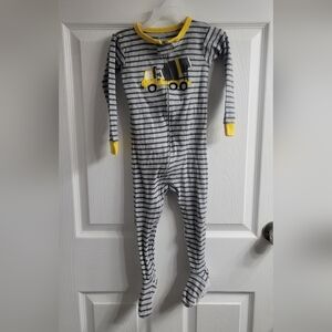 #519 Carters Footed Onesie sz 3T